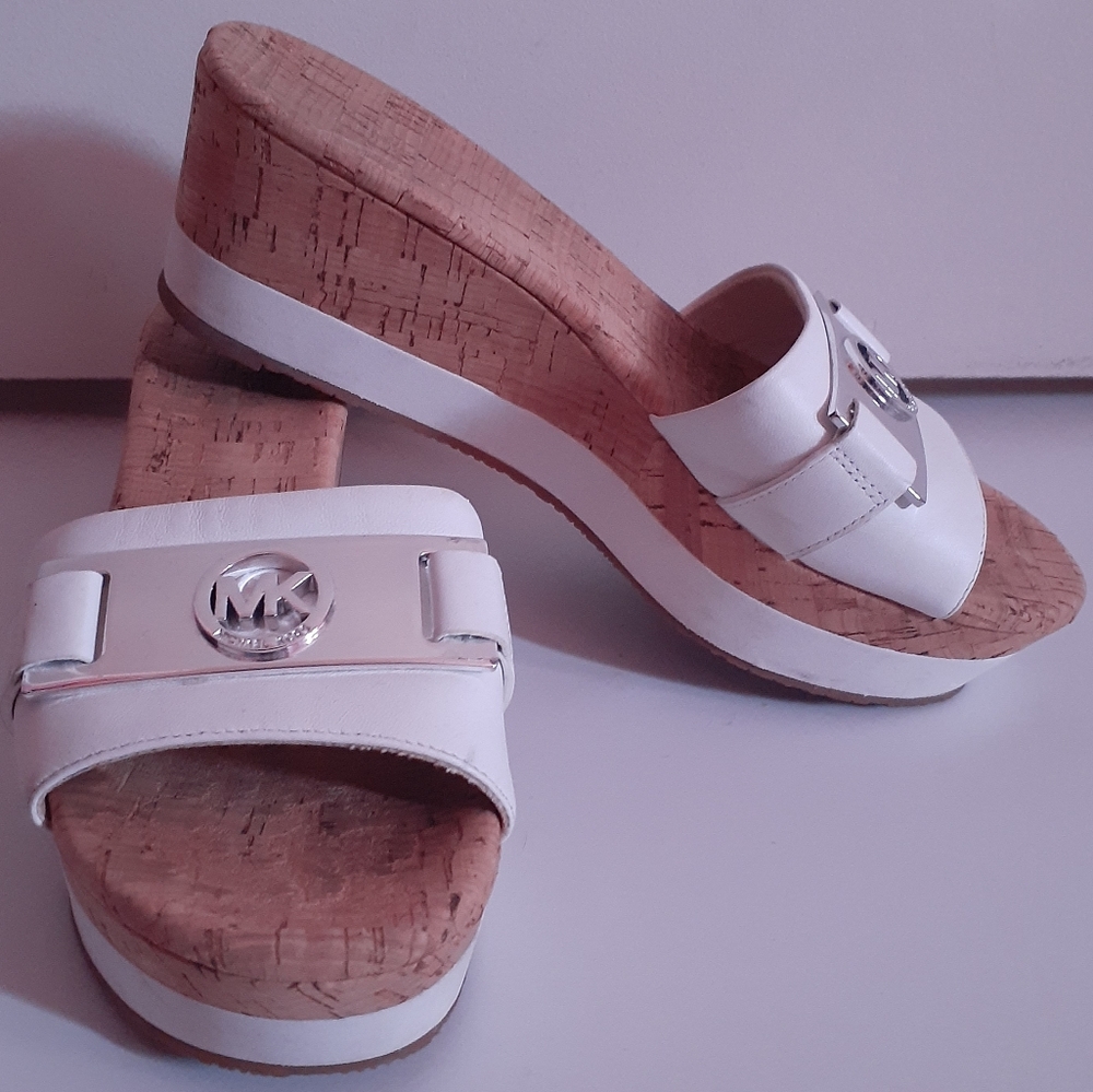 Michael Kors White Open Toe Flatform Sandals